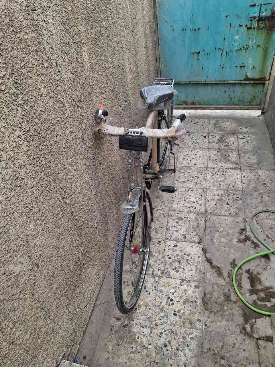 بايسكل جديد قبل اسبوع مشتري اشتريته من الصدريه ب ١٥٠ واريد ابيعه ب ١١٠ 
***********
