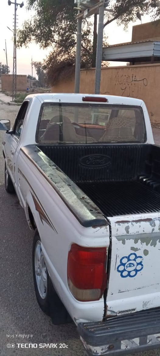 السلام عليكم فورد للبيع او مراوس رقم الهاتف ***********....***********
