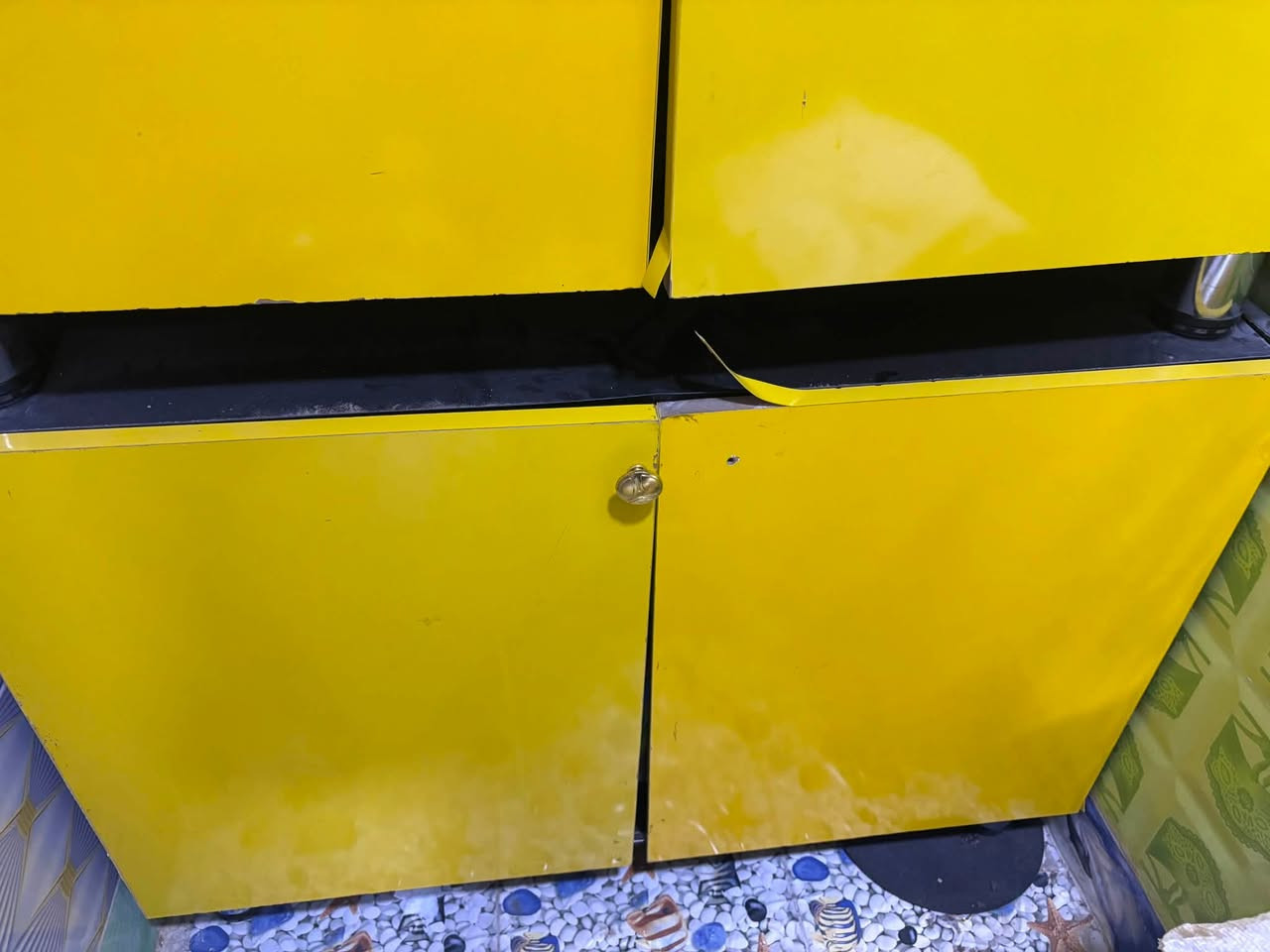 كومديات مالت محل او بيت يرهمن اي شي
عددهن 7
عمق ٥٠
عرض ١١٠
ارتفاع ٧٥
البصرة خور الزبير
واتساب ***********
