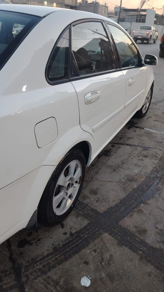 اوبترا ٢٠٠٩ نضيفه جاهزه من كلشي 
بيهه جاملغ امامي 
بغداد الشعب ***********
