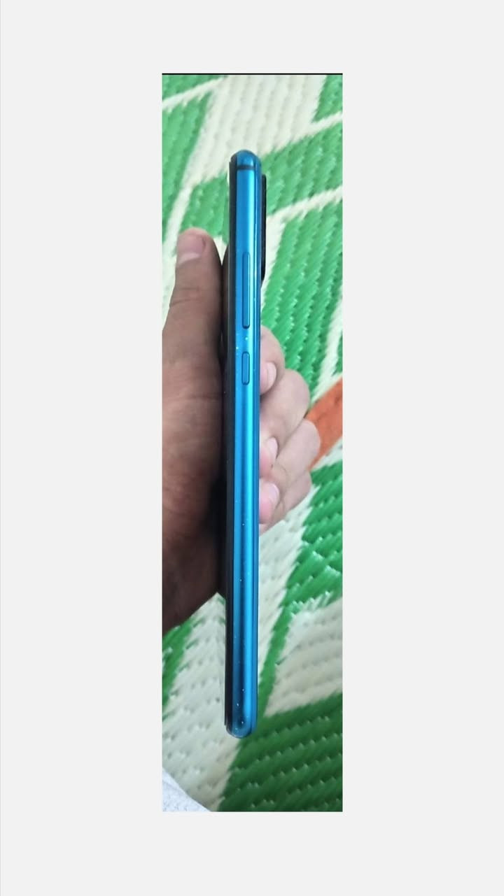 *للبيع HONOR 9X Lite📱مكفول كفاله عامه
- *الذاكرة 128GB  
- *الشاشة*: 6.5 انش FHD+ 
- *الحالة*: شغال 100% مابي اي عطل
جهاز سلس وعملي وبطارية قوية 
*السعر:80الف وبي مجال 💰
*المكان: [بغداد ابو غريب ]*
وهاذه رقمي[***********]* بي واتساب فقط
وعل خاص متوفر
