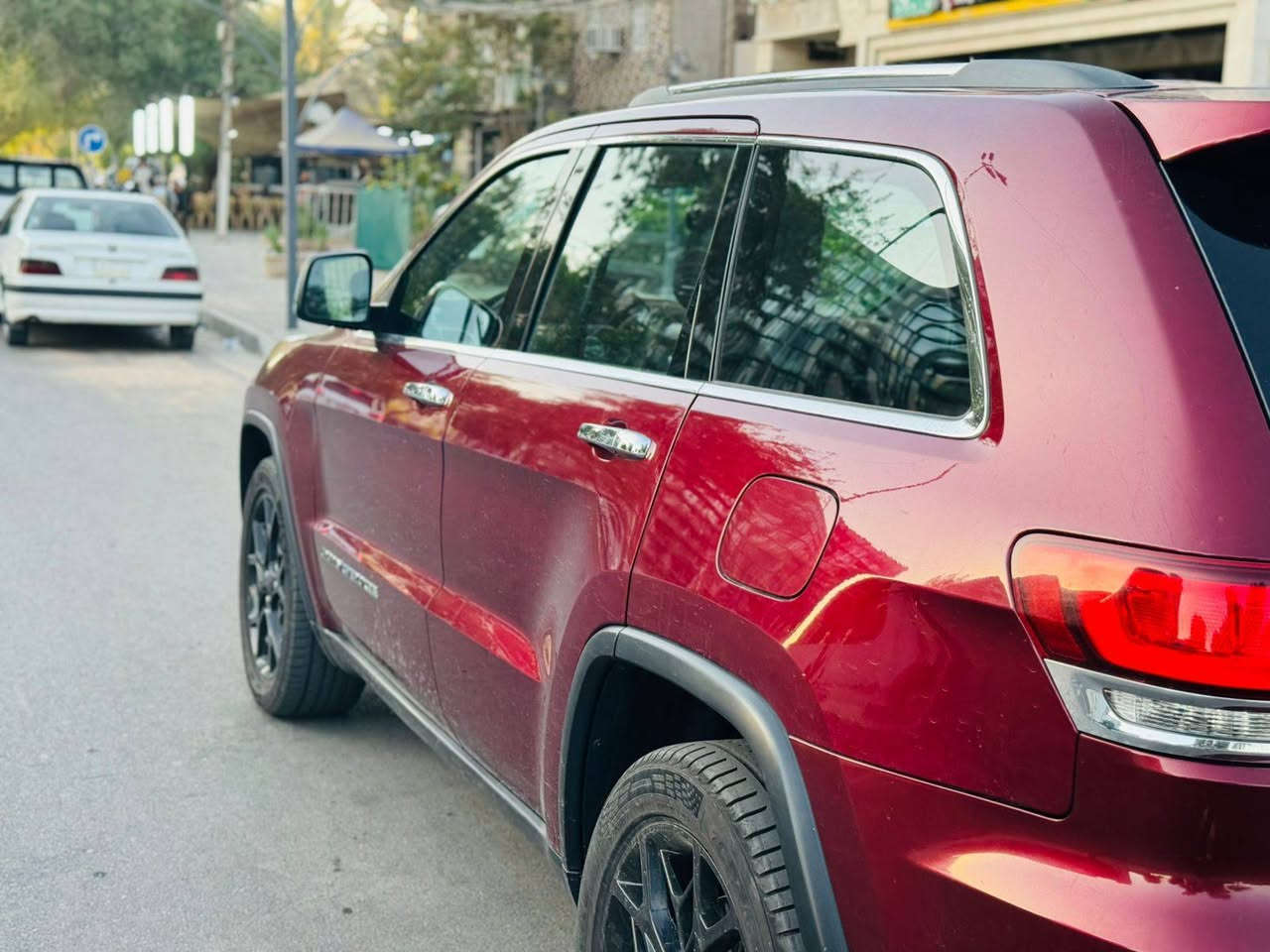 جيب كراند شيروكي
موديل 2020 ليمتد بلص فول مواصفات  )
بانوراما
3 انظمة قيادة ايكو - نورمال -
سبورت %
تشغيل عن بعد + توقف واطفاء
ذاتي ا
شاشة كبيرة + كاميرا خلفيه 360
حساسات خلفيه + نقط عمياء
اشاير ب المري
صندوق كهرباء + دمام خلفي
كشنات 4 تدفئه تبريد + ستيرن
تدفئه تبريد
مبدل مكينة نظيفه مكينتهه 6 سلندر 3.6
ماشيه 86
السعر خاص وبي مجال بغداد, العراق


**إذا كنت صاحب هذا الإعلان وتريد حذفه لأي سبب، رجاءا أرسل رسالة إلى الدعم الفني**