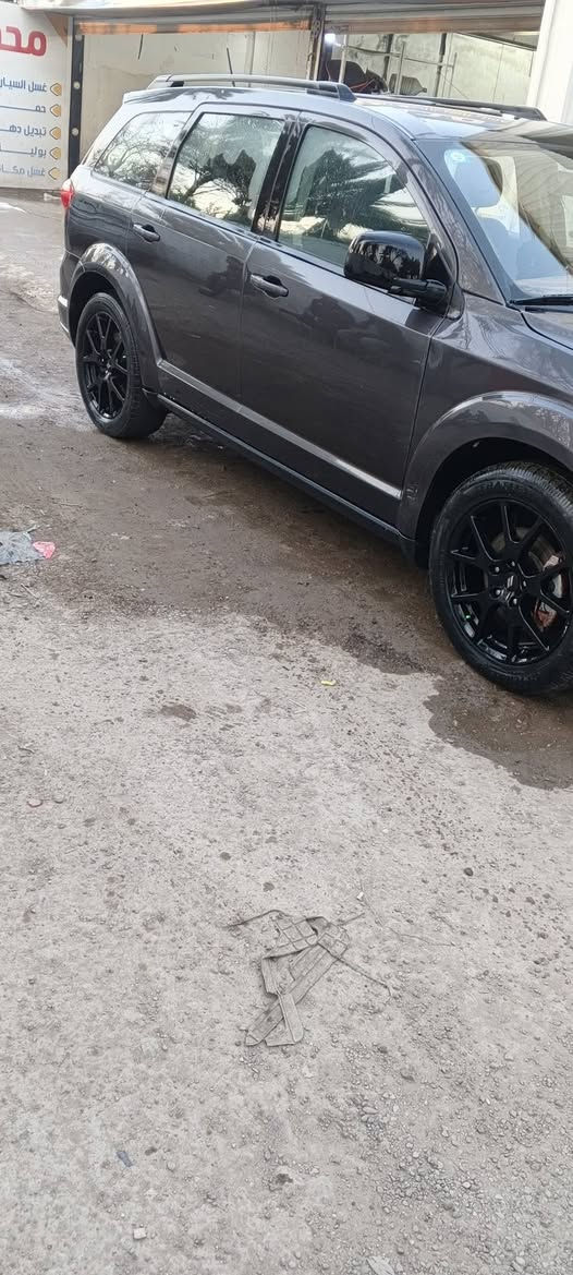 السلام عليكم دوج جورني 2018حادثه بنيد او جاملغ السياره سبع راكب ثلاث قطع تبريد بصمه محرك 3600 مكان السياره بغداد التليفون ***********
