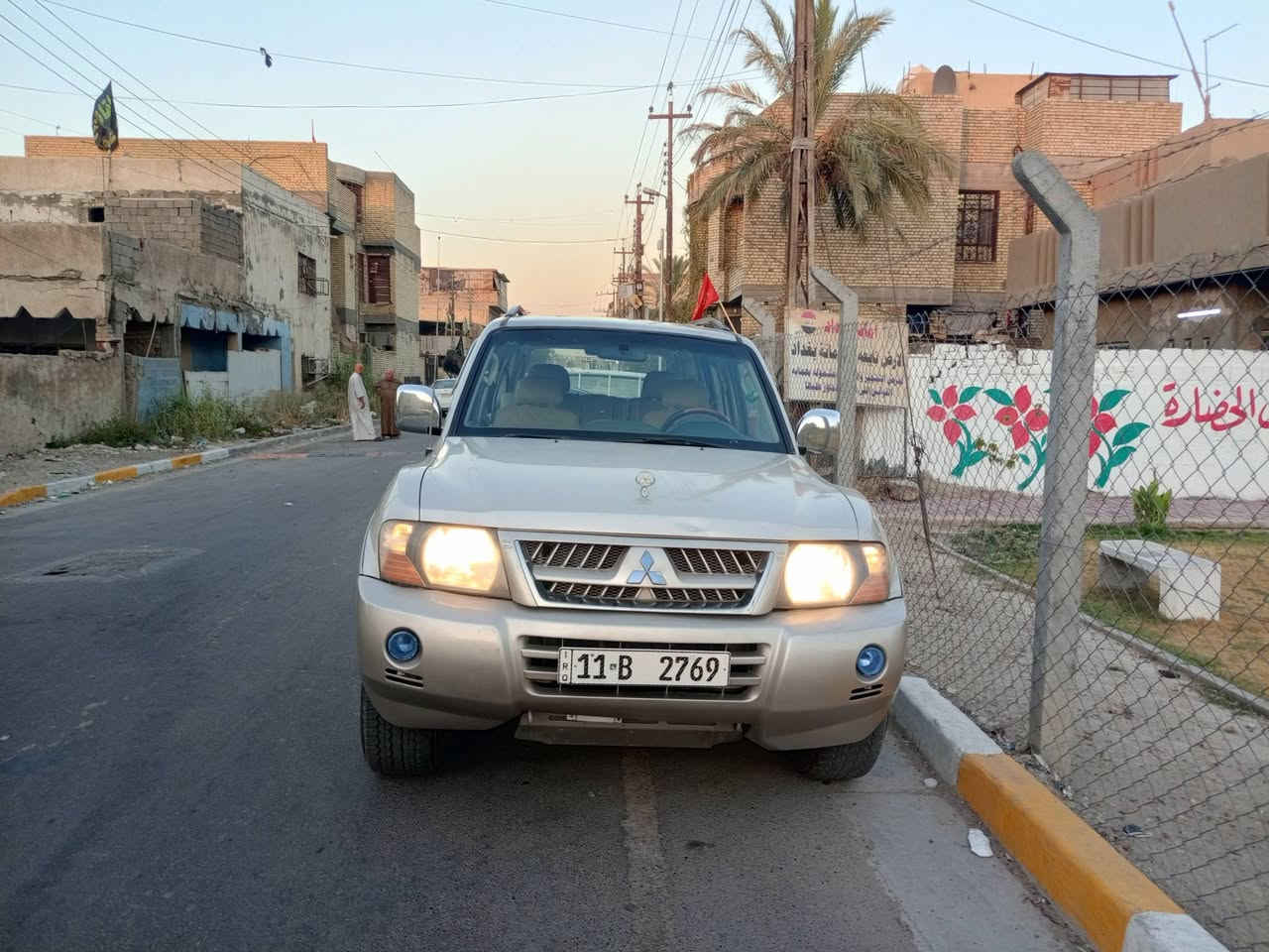 سلام عليكم عندي سيارة باجيرو موديل(٢٠٠٧)سيارة نضيفة أجهزة من كلشي تبريد شغال تخم تاير حدادة جديدة سيارة خليجية عنوان بغداد حي نصر رقم ***********
