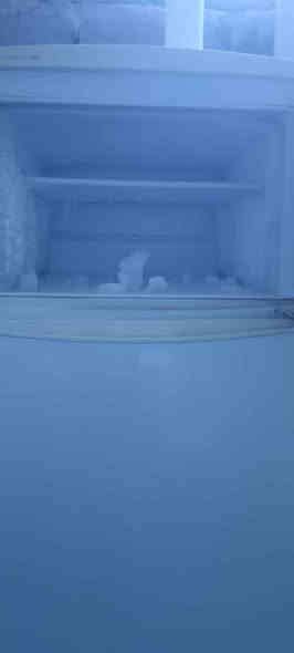 للببع ثلاجه فستل حجم جبير 22 قدم تجمييد فوول ثلاجه بلاديه ما داخله اي تصليح سعر 175
*********** بغداد
