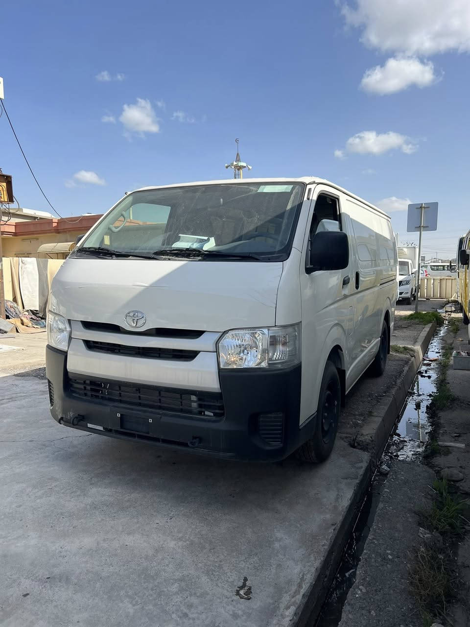 اللهم صلی علی نبینا محمد
تویوتا هـایس
مودیل ٢٠٢٥
فول مواصفات
صفر كم
كیر عادي
حمل (فان)
سعر//٢٥،٠٠٠$
***********
عنوان//اربیل شارع ٤٠ مدینة معارض مقابل معمل بیبسي
اسم معرض (معرض باصات)
