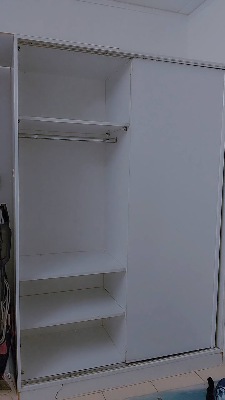 سلام عليكم اخوان عندي كناتير عدد ثنين قياساتهن واحد مترين في متر وعشره سانتيم عمق ستين وثاني متر وربعين في مترين عمق ستين ملحق متر وتلاثين في خمسين عمق ستين تواصل ***********
