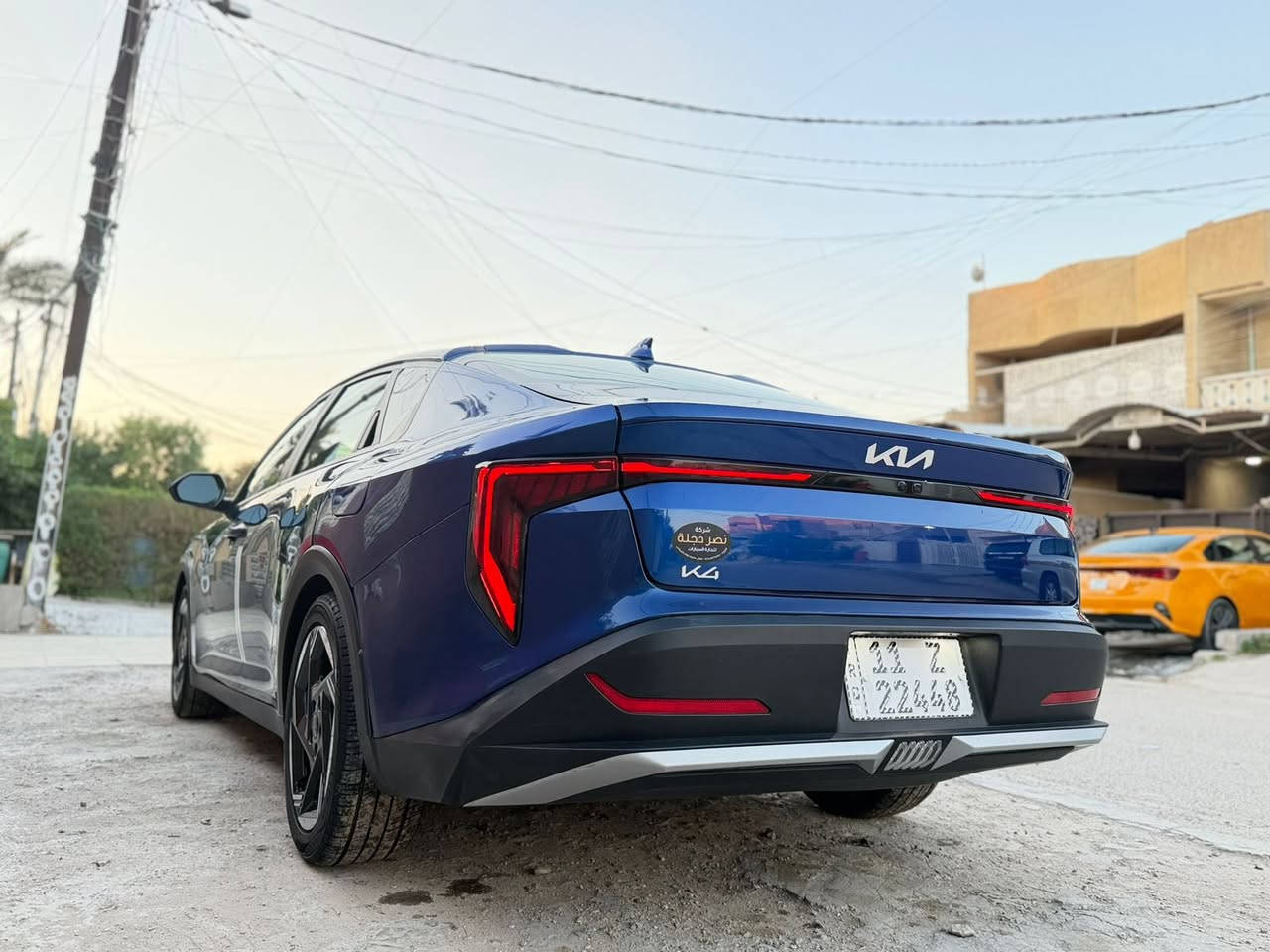 السلام عليكم 🫡 للبيع KIA K4 EX
مواصفات EX موديل 2025 
حادث جاملق خلفي مصبوغ فقط 
صور حادث موضح داخل الصور 
ماشيه 3 الف زيرو  تبريد بل شاشه 
بصمه شاشه متصله دجتل رادار امامي 
ويلكب كروم مواصفات حلوه 
السعر 185 بيه مجال قليل 
السياره مرقمه كامله بغداد 
العنوان بغداد جسر ديالى القديم 
***********
