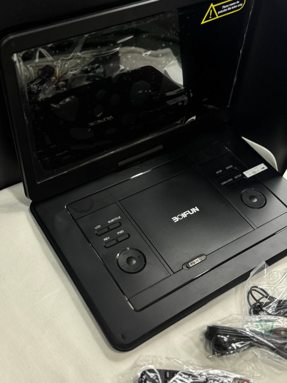 عارض dvd مع مدخل العاب و سويج مال سياره يعني يشتغل حتى على السياره ويعمل أيضا ك شاشه عرض مونتر


**إذا كنت صاحب هذا الإعلان وتريد حذفه لأي سبب، رجاءا أرسل رسالة إلى الدعم الفني**