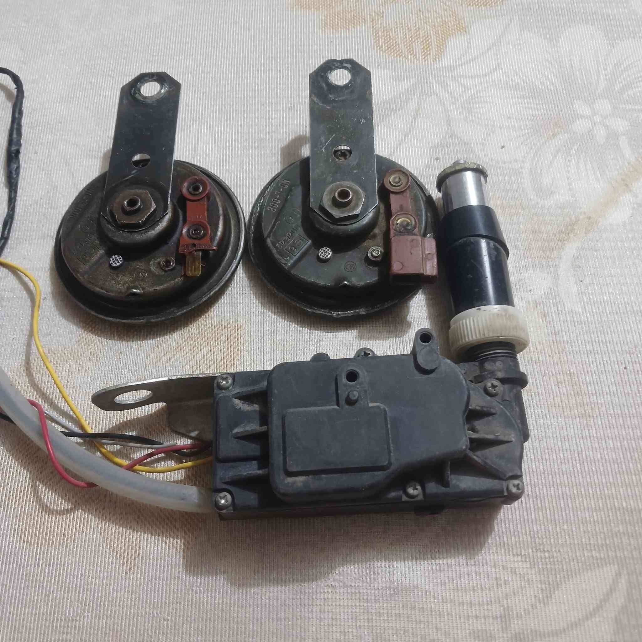 صباح الحلويات هورنات سيدان فيشه حمره 175×
اريل خلفي كرستال ثلت ترباع 100العنوان النجف الاشرف 

ابتواصل فيس واتساب 

***********
