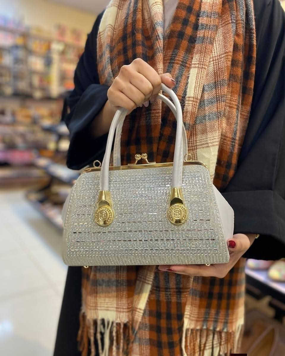 مساء الخير .... .وفرنا لكم .. 🍋🍋🍋
حقيبة عرايسي   ترند 2026 جلد  تصميم مميز و انيق ....
سعر ب١٥  الاف 
  العنوان : كوت / شارع الهورة / معرض الرواق  يوجد خدمة توصيل لكافة محافظات العراق 😍 واتساب *********** __*********** الجمال 🌹الأناقة 🌹 البساطة 🌹النزاكة 😁

#اكسبلور #اكسبلور_فولو_ي_حلو🔥😴_ي_عمري #اكسبلور_فولو_شوفو_البوستات_الي_قبل_راح_تعجبكم دهل اوران, واسط
