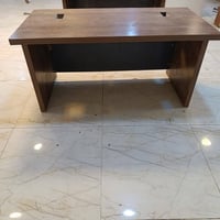 ميز مكتبي • كربلاء