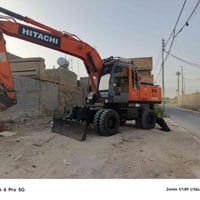 حفارة هيتاشي • حجم ١٨٠ • موديل ٢٠٠٤