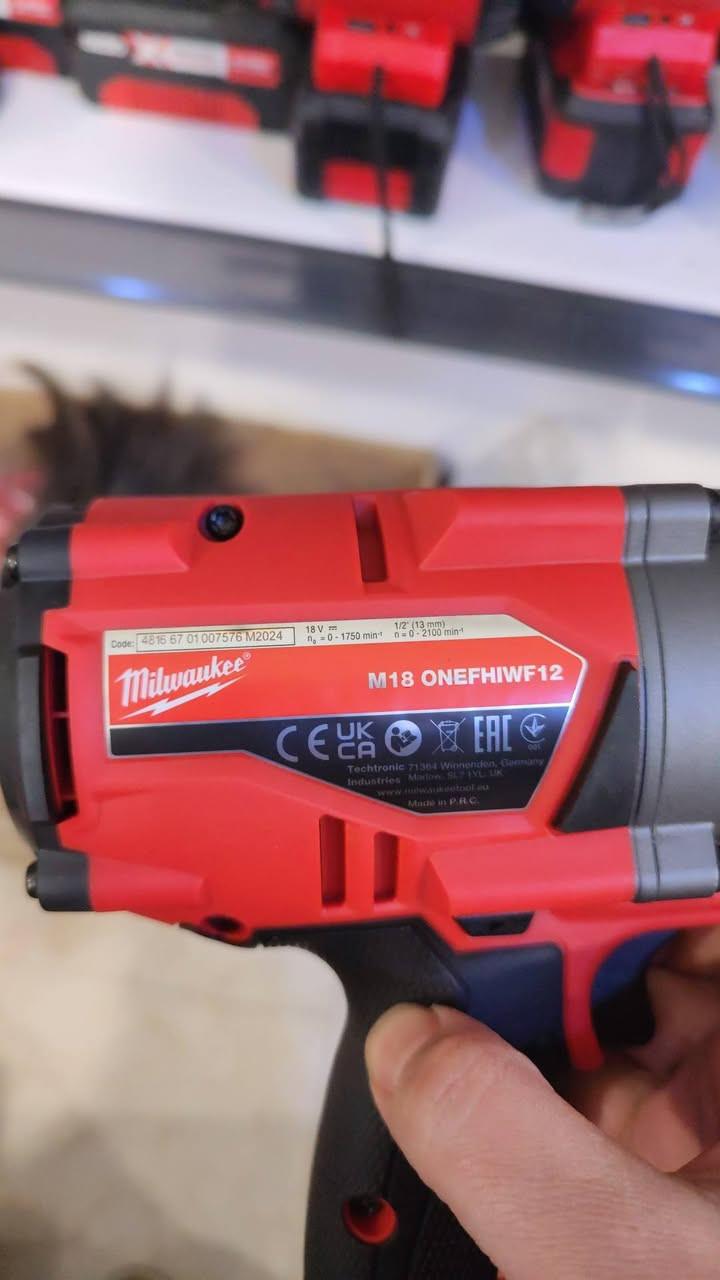 دریل لقمە میلواکی نصف انج 1898نیوتن ، مزود بتقنیە وان کی (بلوتوث) ویاە بطاریتین 5 امبیر 2 عدد و شاحن سریع رابید جارج و بوکس بلاستیک.
للبیع


**إذا كنت صاحب هذا الإعلان وتريد حذفه لأي سبب، رجاءا أرسل رسالة إلى الدعم الفني**