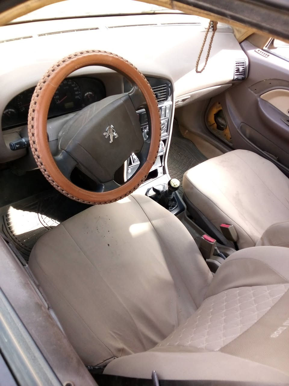 بيجو لميس موديل 15 للبيع رقم بغداد
صفرة هيئه او غرامات مكاني بغداد الشعب  
سعر 26 بيها مجال 
*********** واتساب
