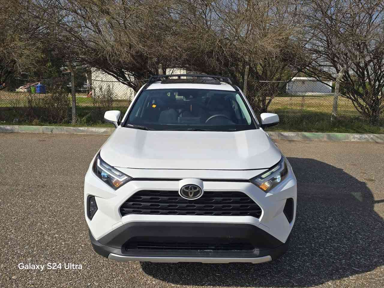 راف4 وارد امريكي موديل 2024 XLE 
ماشي ١٨ الف 
جاملغ مبدل بلادي و البونيد مالتها صبغ 
يترقم / اربيل 
مكانها كركوك  موجودة في معرض ديار بكر & سيد محمد 
سعر 230 بيها مجال 
***********  واتساب /  كوردي و عربي 
***********  واتساب
