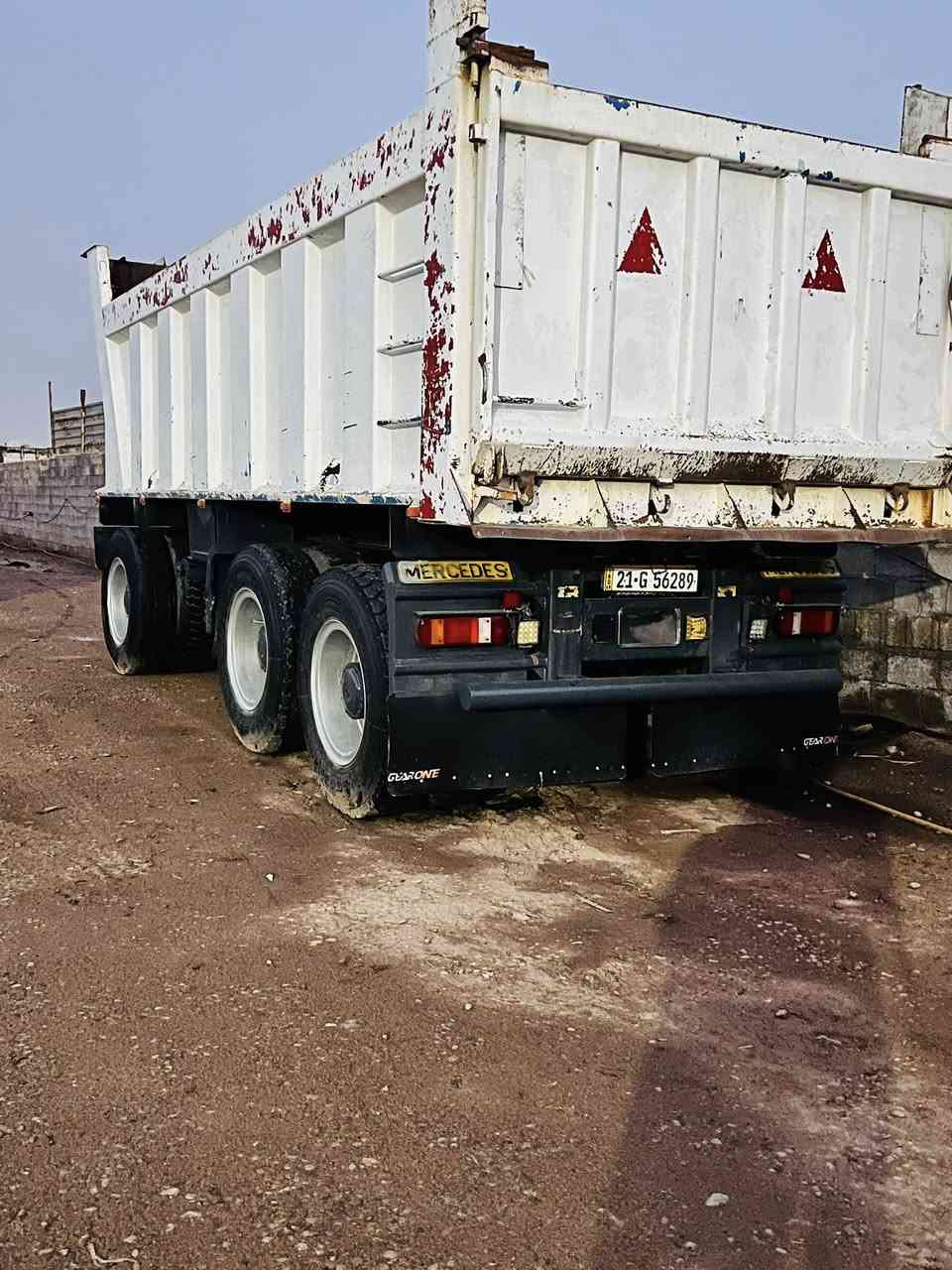 السلام عليكم مقطوره للبيع مكفوله كفاله عامه سربس مجموعه البي   ‭0781 660 5340‬
