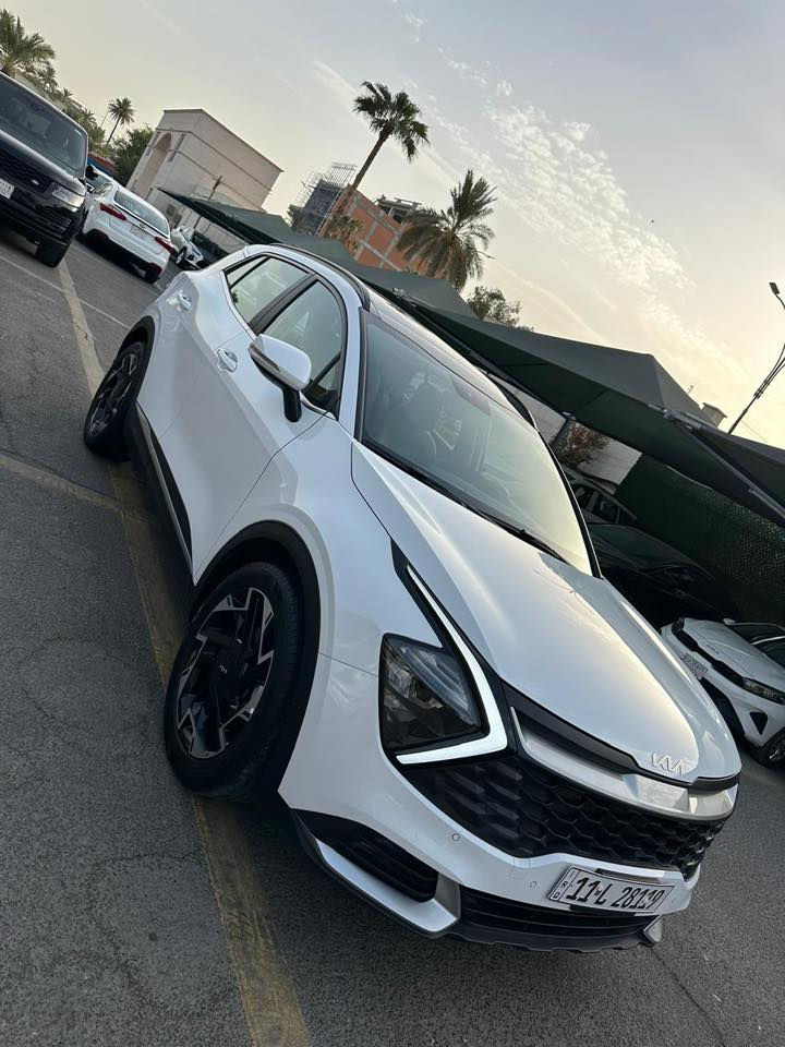 موديل 2024 خليجي مكفول من الصبغ ماشية 19 فول مواصفات بيها طخة بالباب على وضعها السعر 226$ للاستفسار ***********
