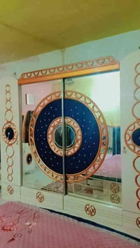 ورحمه الله وبركاته  غرفة اخشاب تركية  نظيفة بسعر ٦٠٠  وبيها مجال  مكلف...