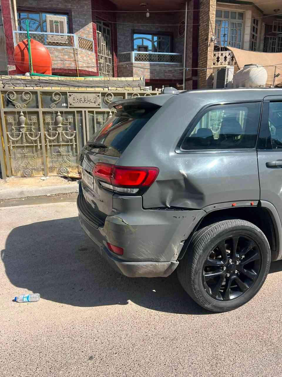 جيب بلاك توب 2020
معروفه موصافات البلاك توب عليها منضومه غاز ممستعمله حادثه جاملغ وبنيد وبيها الجاملغ الخلفي مضروب ماشيه 110k مكانه البلديات  سعرهااا 190 ورقهه ققفلل السياره بأسمي ***********
