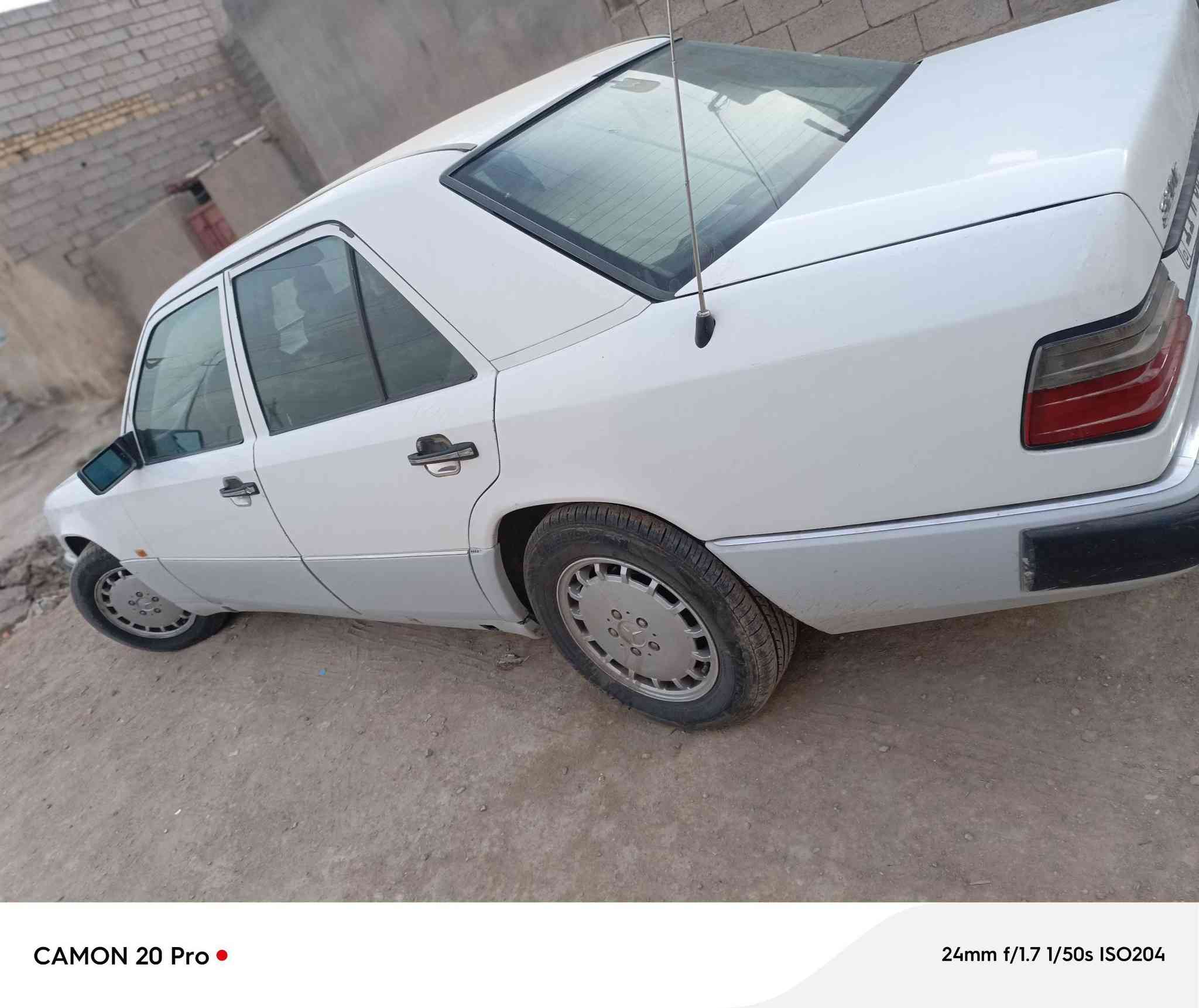 السلام عليكم مارسدس دب للبيع موديل 87رقم بغداد دولي مكينه وكير 3000شرط لاتنقيص ولاتبخير كفاله تبريد ثلج كهربائيات كلها شغاله والكشر شوف العين دواخلها حلوه مكاني ذي قار قضاء النصر السعر 57وبيها مجال رقم الهاتف ***********اتصل وتدلل
