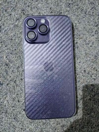 ايفون ١٤ برو ماكس ذاكرته ٢٥٦ بطاريه ٨٤ ما مرفوعه جهاز مبدل بس ضهر اصلي...