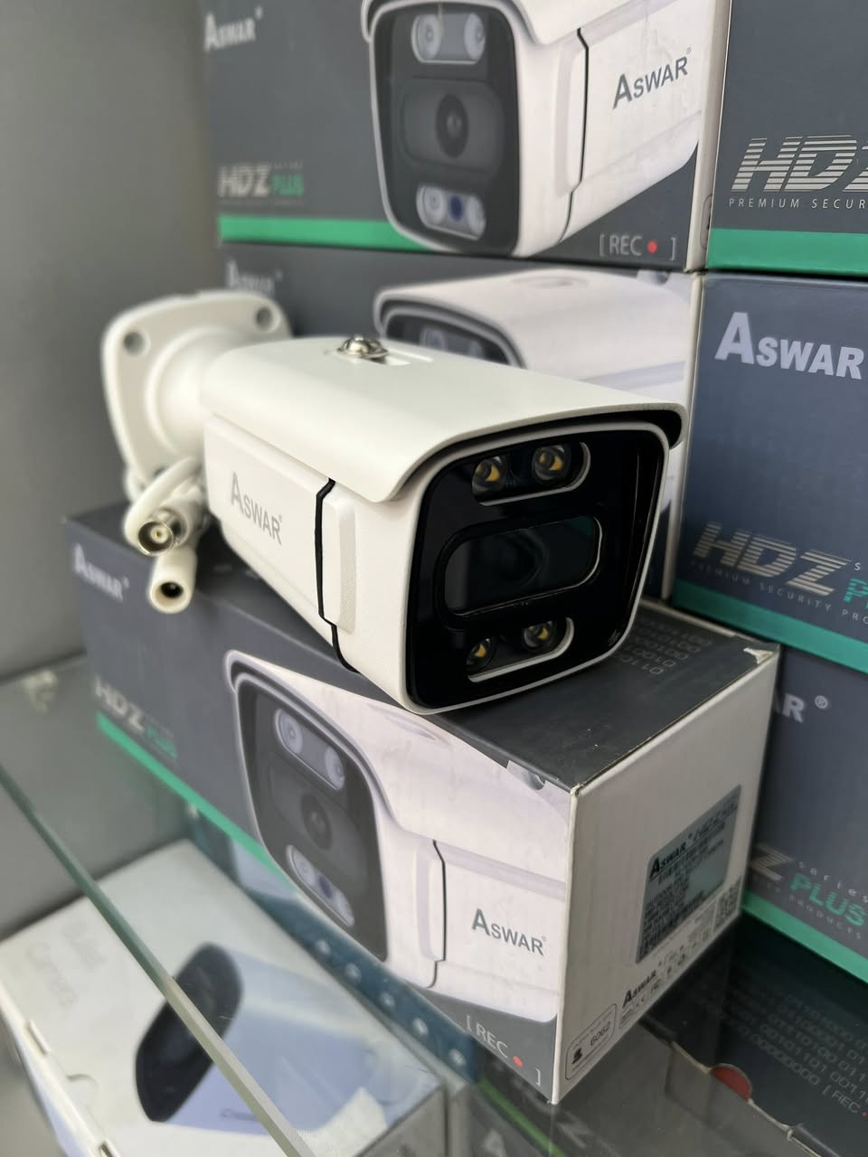 السلام عليكم كاميرات اسوار دقه 8mp 
تجي حديد اربع فلاشات كامرا اصليه 
باقي عندي 8قطع سعر الوحده ٦٠ الف توصيل موجود


**إذا كنت صاحب هذا الإعلان وتريد حذفه لأي سبب، رجاءا أرسل رسالة إلى الدعم الفني**