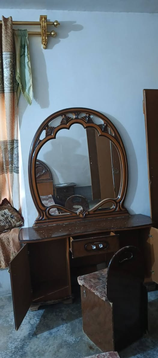 غرفه اخشاب للبيع للستفسار اتصال عله الرقم
***********
(مكلف بالنشر)
