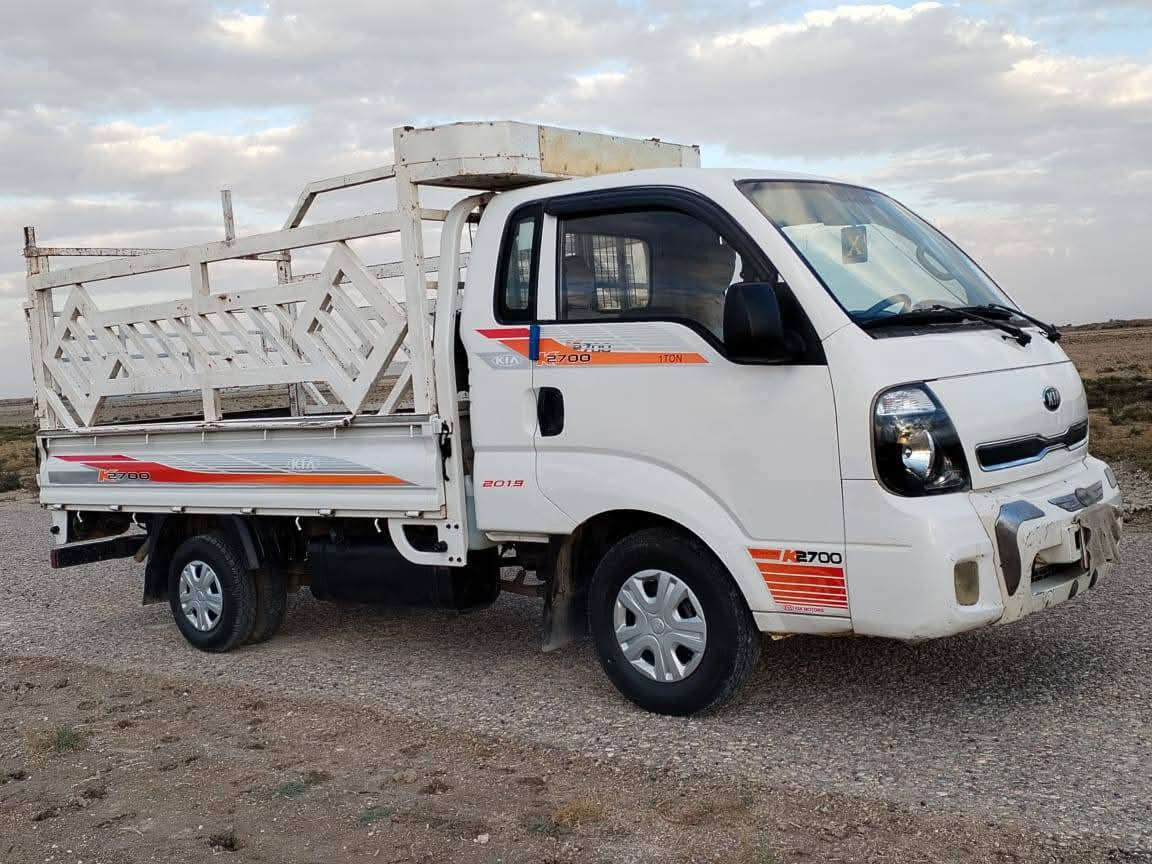 سيارة كيا حمل 2015
السعر98
سيارة كفالة عامة من الصبغ والتبديل والضربة وحتى البارد
سيارة جديده ما متعوبة 
مكينة مكفولة شرط برغي ما مفتوح بيها 
رقم ذي قار  مشروع وطني سنوية جديده لل2029 تحويل مباشر
رقم شاصي واضح جداً
شاصي مكفول 
تبريد وتدفئة كلها شغالة وضع شركة
تخم تاير جديد 
كهربائيات كلها شغالة 
مكان السيارة ناصرية للاستفسار اكثر الاتصال على الرقم
***********
