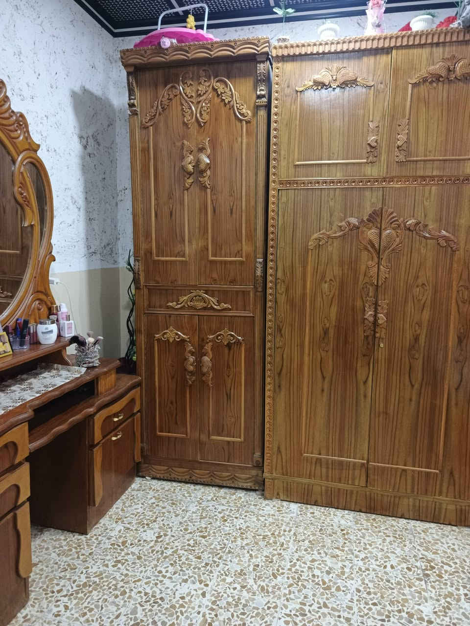 غرفه نوم مستعمله شي قليل سعرها ٨٠٠رقم اللتواصل ***********
