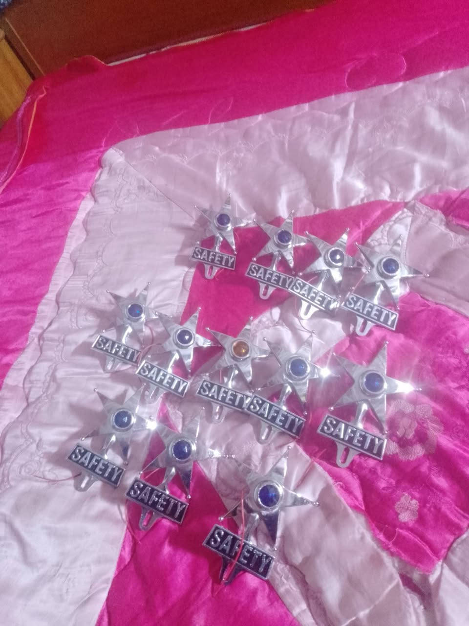 سلام عليكم حبايب نجوم اصلي وكله جديد لحد هسه ما مدشن بل جيس تاخذه وسعر جوه سوك وحق ربكم هسه نجوم صليات وجن ناس وروحو وشوفو قرو لمنشور وطبو خاص. احسن لكم حلايب 12نجمه وكله اصلي وجديد وحته ضمان. بيه لوحده. تريد شلعه تريد زوج بكيفك مكاني نجف حي مكرمه كبال كريت مول سعر تك 8تالف اصلي اصلي اصلي.


**إذا كنت صاحب هذا الإعلان وتريد حذفه لأي سبب، رجاءا أرسل رسالة إلى الدعم الفني**