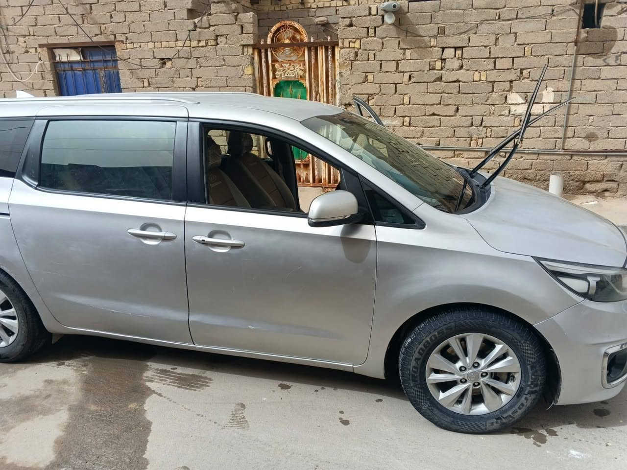 كيا سيدونا ٢٠١٧ مواصفات بوب كهرباء حساسات امامية خلفية كامرة دوارة رقم كربلاء دولي باسمي تحويل مباشر موجودة بالناصرية الغراف اربع بردات بلادي سعرها ١٨٠ وبيها مجال للاستفسار الاتصال على الرقم *********** بي واتساب
