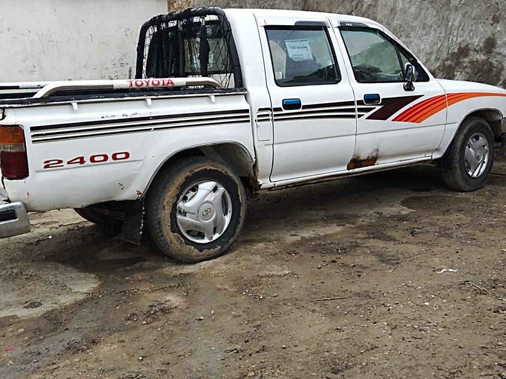 السلام عليكم ورحمة الله وبركاته بيك اب موديل 1993مكينه معمره رايمن كير جديد طخم تاير الاستفسار الاتصال على رقم ***********
