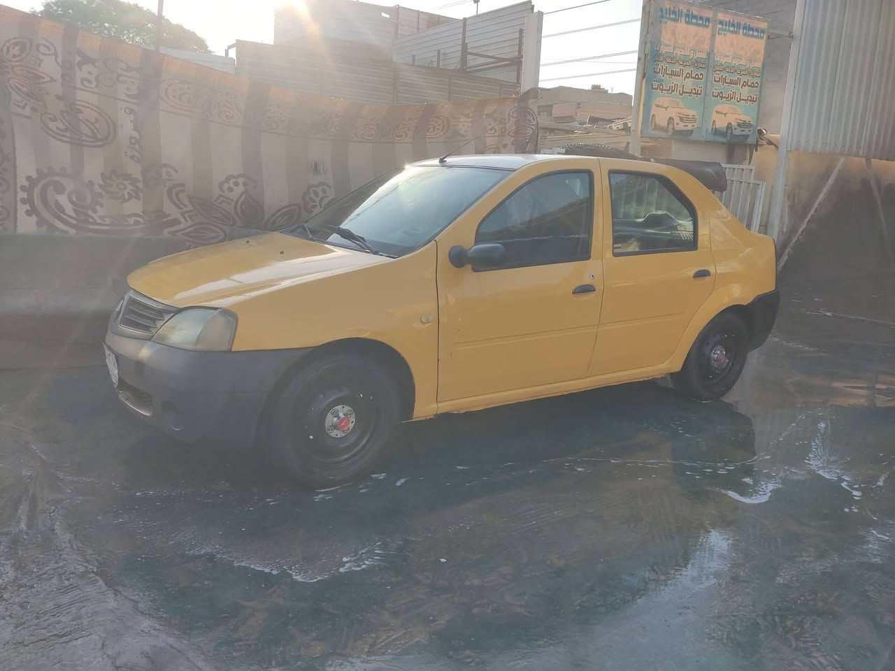 سياره جديده حداديه جديده تخم تاير جديد سياره بيه باب سايق بارد جوه المرايه مكينه وكير كفاله تراي وين مايعجبك/***********/بغداد مدينه الصدر السعر 35
