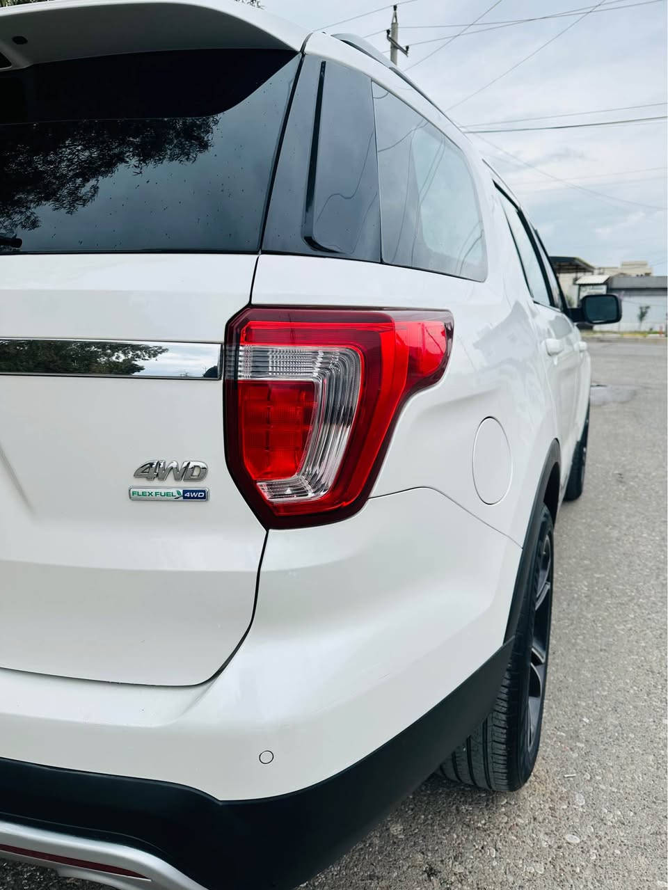 FORD EXPLORER XLT 

القوة والمتانة والرفاهية في مركبة واحدة بتصميم خارجي مميز ومقصورة داخلية تحمل الكثير من المتعة والفخامة .

💠 الفئة XLT 

💠 السعر : 170 $

💠 الموديل 2016

💠 لوحات اربيل جديد

💠 المحرك 6 سلندر 

💠 القدرة ( 3500 ) 🐎🐎🐎

💠 المواصفات 
▪️بصمة 
▪️صقف سلايد (بانوراما)
▪️كشن جلد
▪️دخول ذكي 4 ابواب 
▪️تشغيل عن بعد 
▪️ داخل اسود
▪️تحكم ستيرن 
▪️رادار جانبي 
▪️رادار امامي وخلفي 
▪️شاشة كبير
▪️كاميرا 360
▪️كشنات كهرباء 
▪️كشنات تدفئة 
▪️كشنات جلد 
▪️وضعيات قيادة 
▪️شحن لاسلكي 
▪️داخل 7 الوان 
▪️سايد بريك 
▪️سبعة راكب تبريد ثلاث قطع
▪️تبريد مركزي 3 قطع
▪️اوامر صوتية 
▪️مانع تصادم 
▪️كير رياضي 10 سرعات 
▪️صندوق كهرباء 
▪️لايت لد 
▪️ويل بيلادى
▪️مانع انزلاق 
▪️اندرويد اوتو 
▪️اوتو هولد 
▪️نفكيشن انارة محيطية

💠 عداد المسافة 150 الف

💠  بابين وجاملغ  بصف سكن صبغ بدون ضرر داخلى 
ارباك كل بشرط بيلادى بجم كبس

رقم شانصى ‏1fm5k8d87ggb42020

لاتصال او واتس على الرقم 
رقم فايبر + واتسابا
 *********** اسيا ***********كورك
‏‎‏‎عنوان📍اربيل أربيل, العراق
