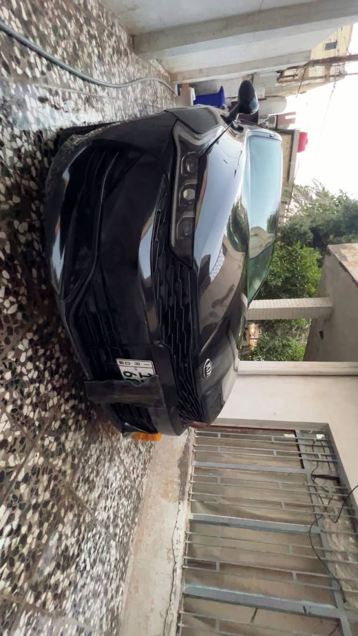 السلام عليكم ورحمة الله وبركاته
كي فايف 21 امريكي 

فول لاخير 

فتحه بانوارما

تشغيل عن بعد جنطه بصمه

كشنات تدفئه تبريد 

تحديد مسارات

تحكمات

بعد بيها مواصفات هوايه

1600 تيربو

رقم بغداد

حادثهما مثل ما مبين بل منشور 

مكان السياره بغداد الحبيبيه

‭0771 368 2661‬

واتساب بي اتصل وتدلل
