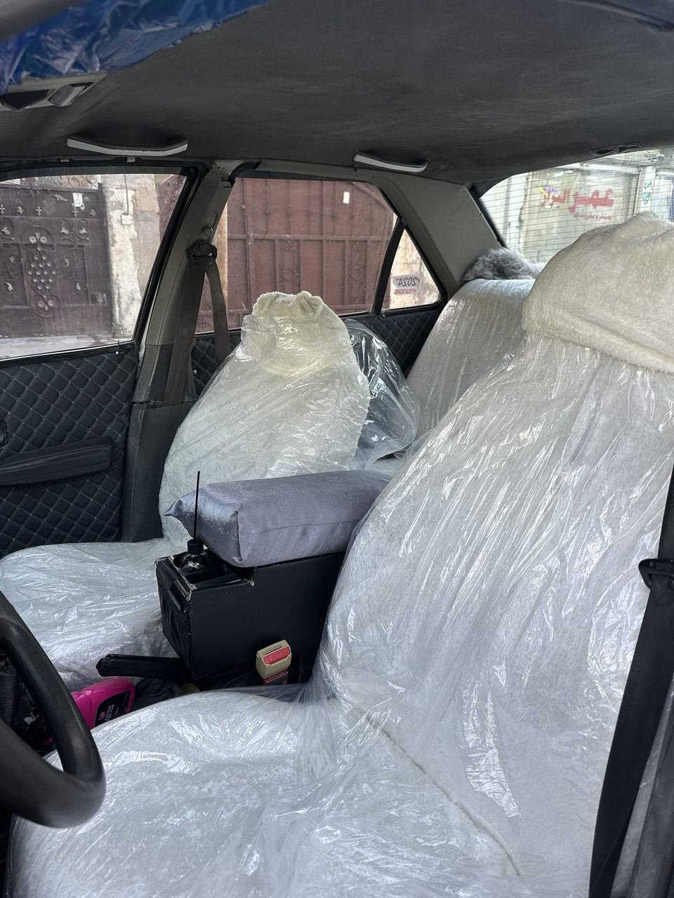 سلام عليكم 
بيجو 405للبيع مشروع وطني سنويه جديد +كير ومكينه كل شرط صدر امامي خلفي كل جديد +كوبون بنزين سعر+سنتر لوك سعر 24$  
تفاصيل *********** كركوك, العراق
