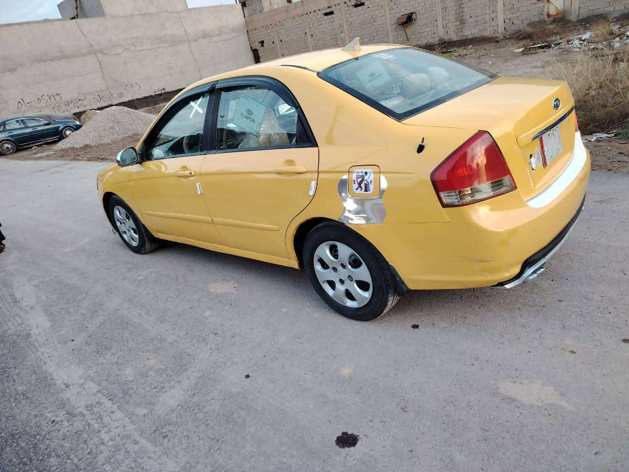 السلام عليكم
*سبكترا موديل 9 وارد امريكي رقم ديالى 
*السيارة بدون دواخل بدون ضربة بيه فقط الجامرلغ الامامي جهة الصدر امبدل 
*مكينه كير مكفولات
* تخم تاير صدر امامي خلفي جديد 
*مكاني / ديالى/ بعقوبة
*تلفون /‏‪***********
*السعر / 80 وبيه مجال لشراي
 ملاحظة : السيارة بدون دواخل تجي تكلي وشوف اذا بيه دواخل كروتك عليه
