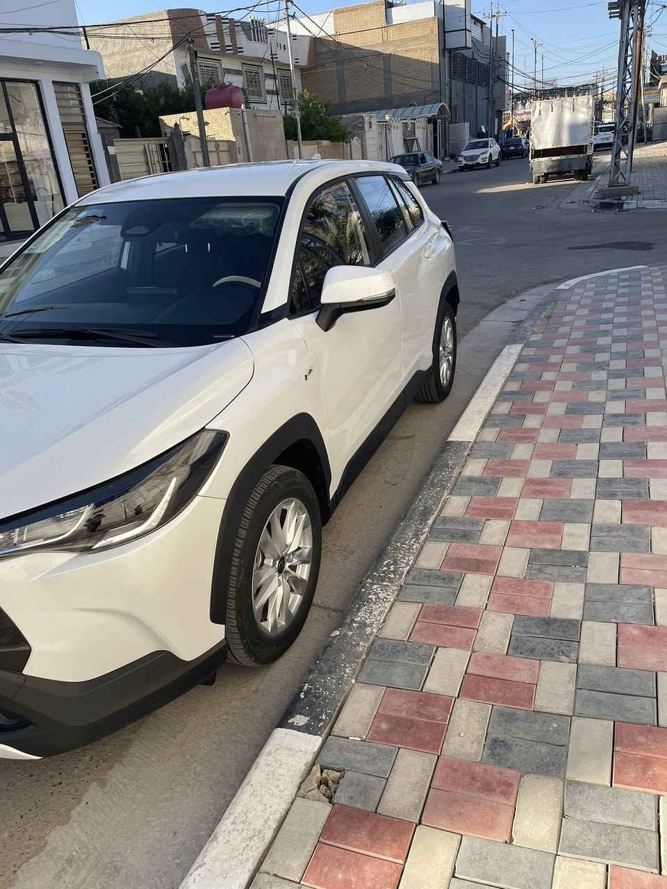 كرولا كروز هايبرد وكاله سياره مكفوله من الضربه والصبغ موديل2025 جديده بالكارتون رقم كربلاء باسمي عارضه $161ورقه وبيها مجال بسيط للاستفسار الاتصال ع ***********
