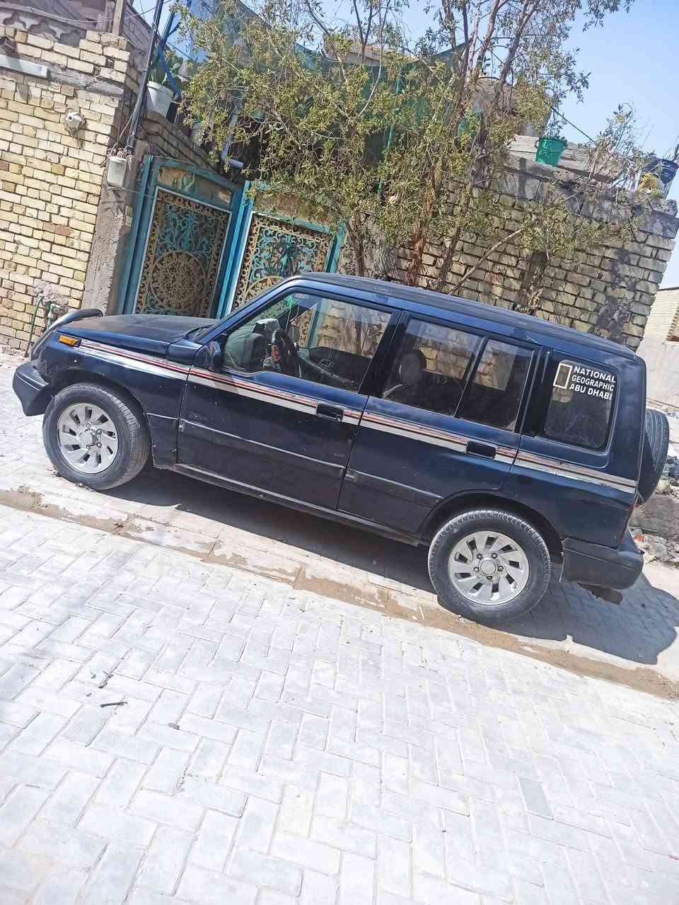 سازوكي فيتارا 1994 للبيع 
مكينة 1600 كير اوتوماتيك دفع رباعي كهربائيات كلها شغالة  السيارة بأسمي العنوان بغداد العبيدي السعر 35
*********** واتساب
