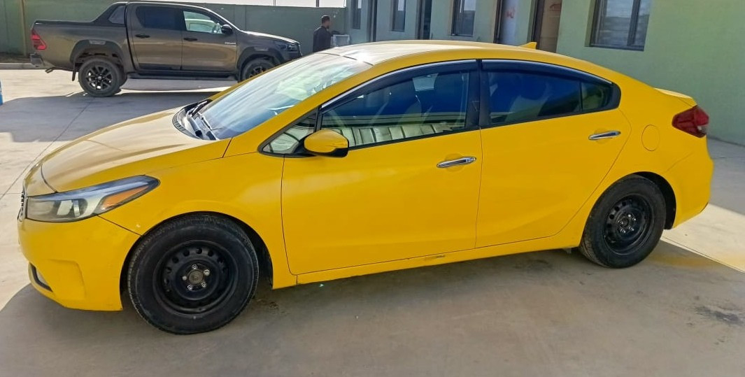 فورتي للبيع 2017 محرك 2000 دوش كير. AT بأسمي  حادثها جاملغ ايسر ما عابر مبدل وشوية من باب السايق مكان السيارة  السماوة /الرميثة السعر 120 وبيها مجال بسيط 
 وات ساب
***********
