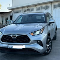 / تيوتا هايلندر 2022 XLE فول مواصفات فتحه سقف بصمه ابواب ويل عالي كشان...