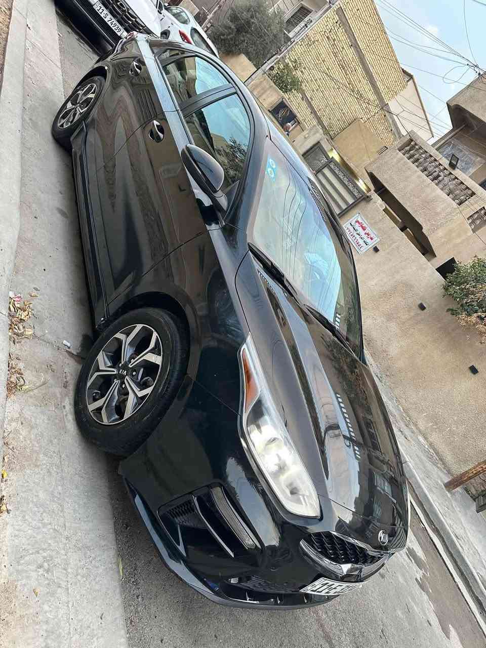 سلام عليكم اخوان
كيا فورتي 2021 GT-line للبيع 1/1 عدا الفتحة 
ماشية 100الف 
سيارة نضيفة ما بيهة اي نقص 
كير مكينة صدر كفالة 
عليهة منضومة عاز ايطالية 
انسى صرف البانزين 
حادث موضح بالصور مع السونار 
السيارة بيهة قطع صبغ ابيع عام  
مكاني بغداد اليوسفية او مكاسب
تحويل ثاني يوم رقم بغداد جديد 
السعر 110 وبيهة مجال بسيط جداً
ممتواجد على الفيسبوك
***********
