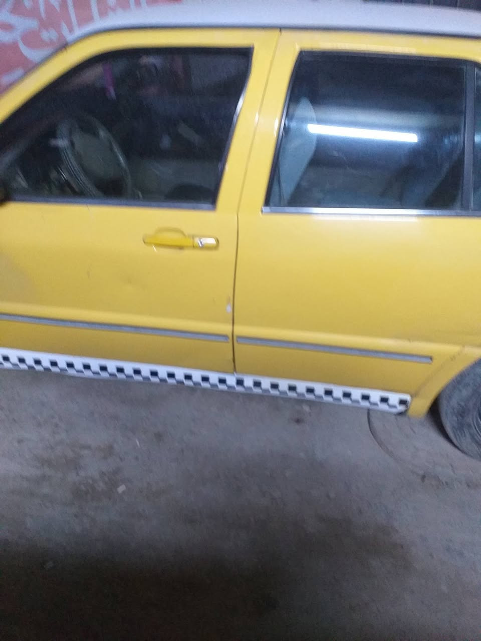 السلام عليكم  اخوان سيارة  شيري  موديل 2009محوره اوتماتيك مكينه  وكبير ونجي  للبيع او مراوس  سعر البيع  ١٧ التفاصيل  على هذا  الرقم *********** يوجد  واتساب وشكرالكم
