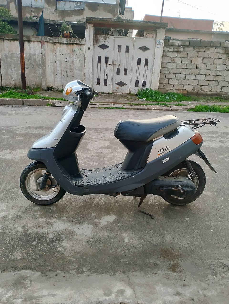 سلام عليكم ماطور للبيع دبل سكريتر مكينه مامفتوحه سلف شغال بس باتري يرادلو واير منبه كلهه ضغاله السعر 260 بي مجال الشاري يتصل ***********
