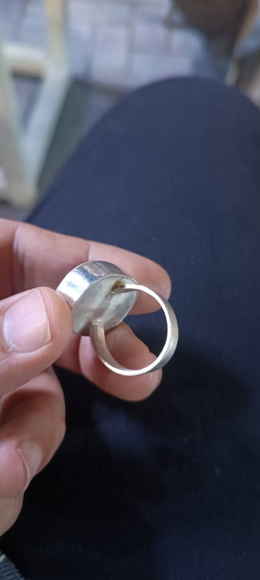 ياالله السلام عليكم متاح خاتم توباز مترش اكثر من 3 سم طول الحجره صياغه عراقيه ثقيله مكاني السماوه ***********
