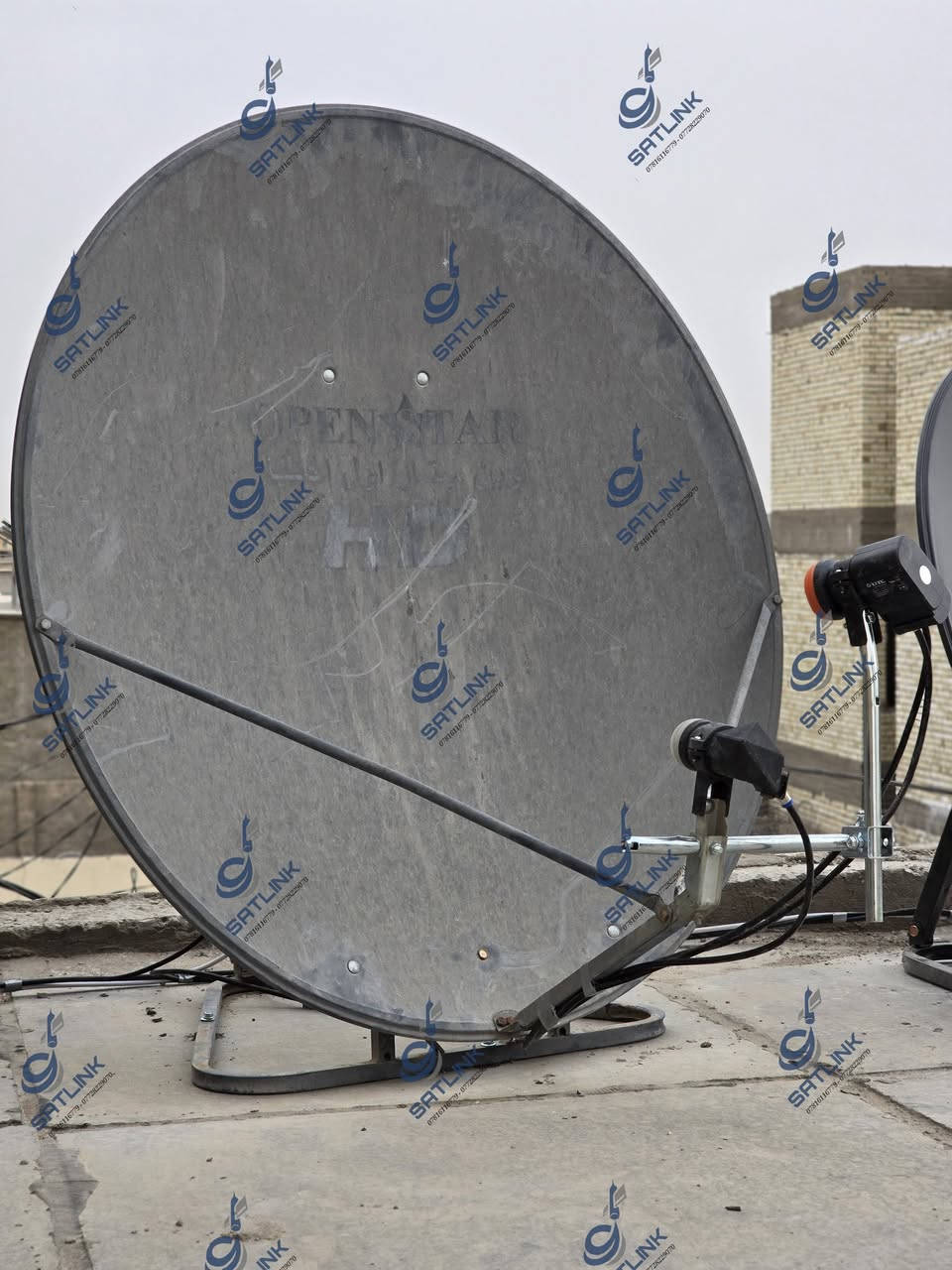 تنصيب 3 صحون

صحن نايلسات قمر العائلة مع لاقط رباعي
صحن جيكارد مع مسطرة قمر يوتلسات 16 واموس 
صحن سهيل سات لجهاز بي ان الرسمي

للتنصيب الاتصال داخل النجف 
***********
***********
