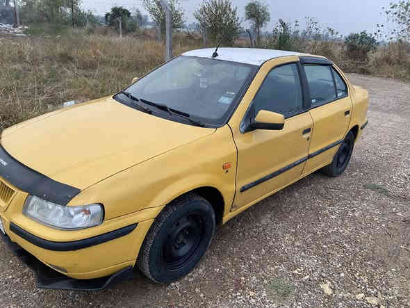 السلام عليكم سمند للبيع سعر 32 كير ومحرك فرنسي كير خفيف عينه وصينيه وكير مكفولات بيها ضربه خفيفه بلجاملغ الامامي وجاملغ خلفي السياره معمره من الخياسات وعليها زوج تايرات امامي جديد مكان بغداد جسر ديالى 
للاستفسار ***********
