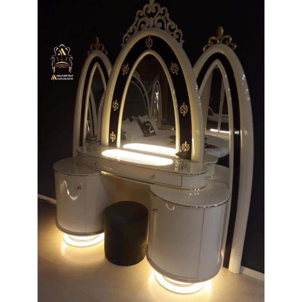 شيخ زاده "
اسطورةُ الذوق المُلهم.. 
والجمال الفخم المُبهم. 
استثنائيةُ اللمسات,, فريدةٌ ولها تجلّيات.
غرفة النوم الفاخرة "شيخ زاده",,
في معارضنا الان بلونها الأبيض والسرير الدائري الفريد.
غرفة مستعملة السعر مليون و100 
غرفة نظيفة 
سعر الجديدة ب3 ملايين و640 الف

للتواصل ***********
