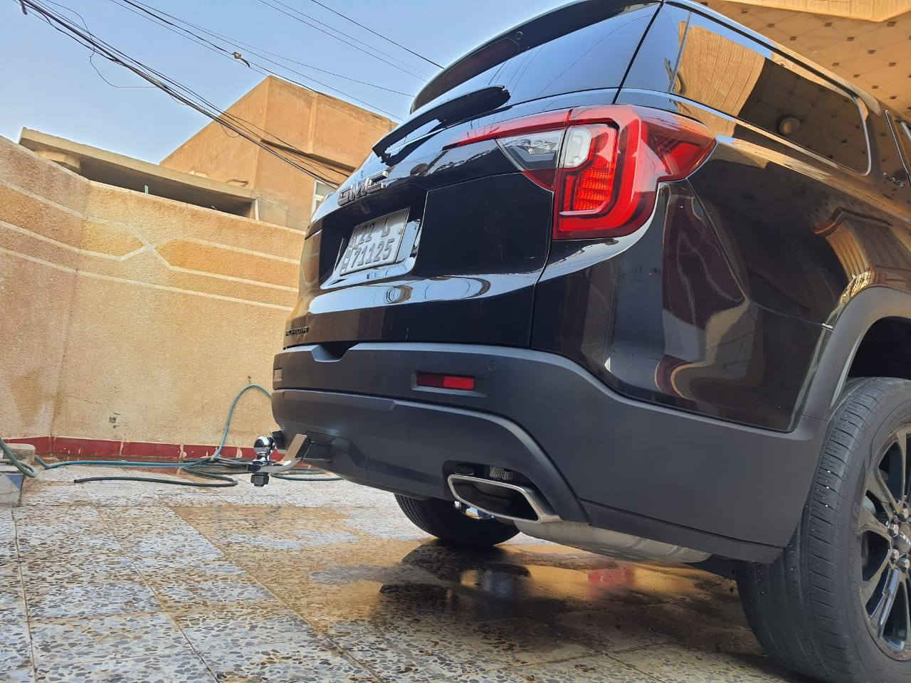 السلام عليكم GMC اكاديا فئه SLT موديل ٢٠٢٢ رقم أربيل بأسمي فول مواصفات فقط جاملغ وبنيد جهة اليمين ماشيه ٨٠ الف كم سيارة ستة سرندر حجم المحرك ٣.٦ بلاك ادشن بلاد سيارة مابيها مصرف نهائيا جاهزه من جميع النواحي رقم الهاتف/***********
